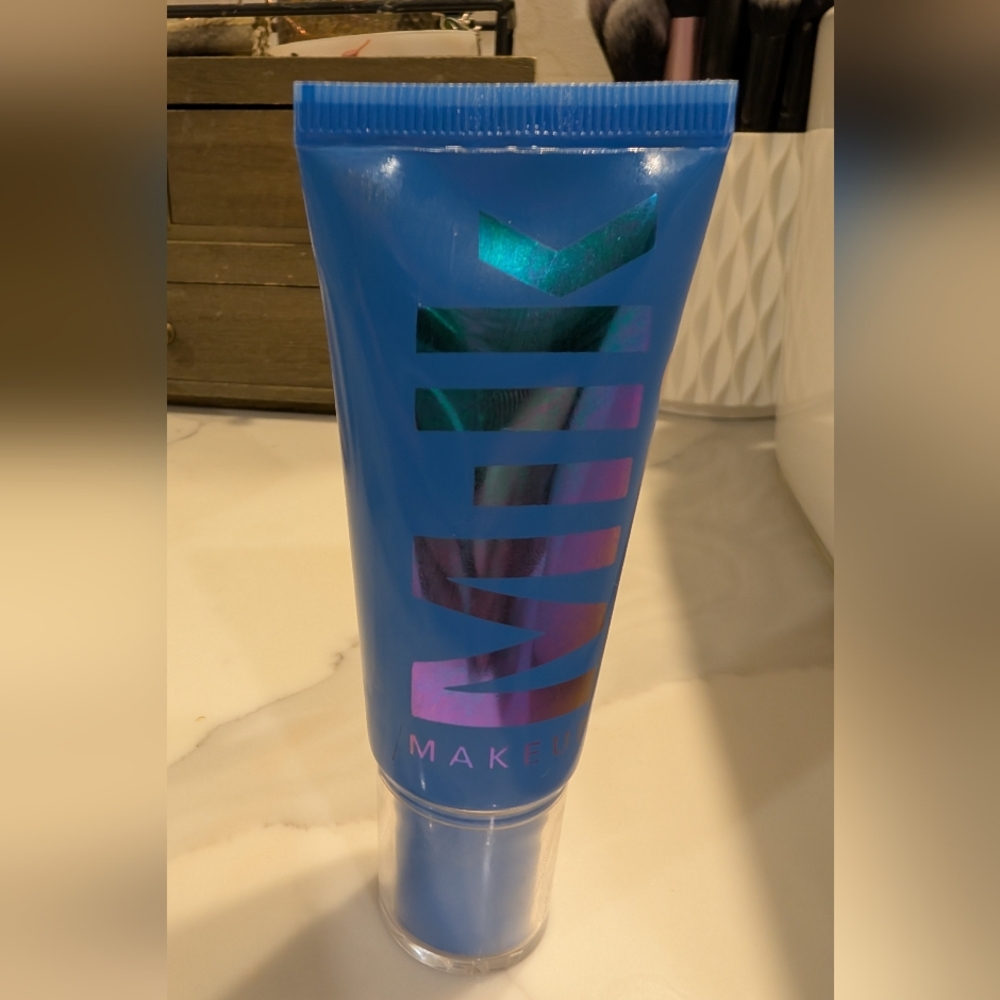 MILK MAKEUP Hydro Grip 12-Hour Hydrating Gel Skin Tint